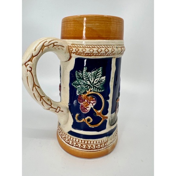 VINTAGE BEER STEIN/MUG MADE IN OCCUPIED JAPAN HAND PAINTED RAISED ARTWORK DESIGN - Picture 3 of 7